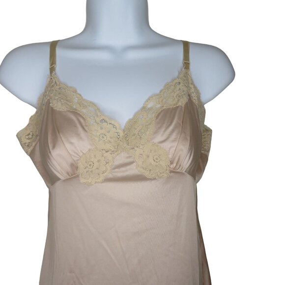 Vintage 60s Full Length Nylon Dress Slip Womens S Nude Lace Pin Up Glam USA Made - Picture 6 of 13